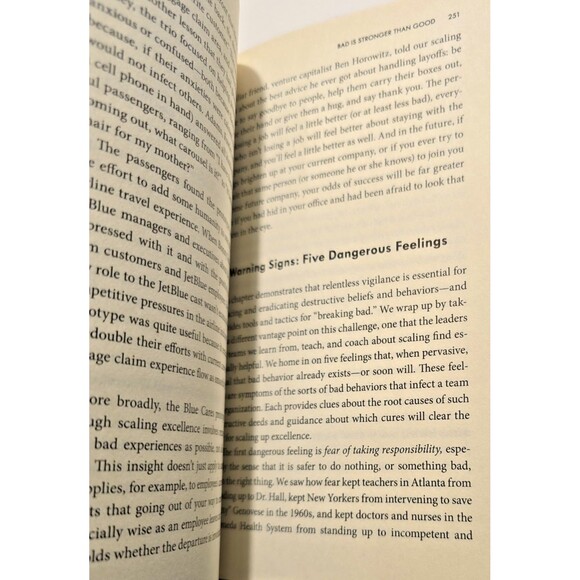 Scaling Up Excellence by Robert I. Sutton and Huggy Rao Signed - Picture 4 of 9